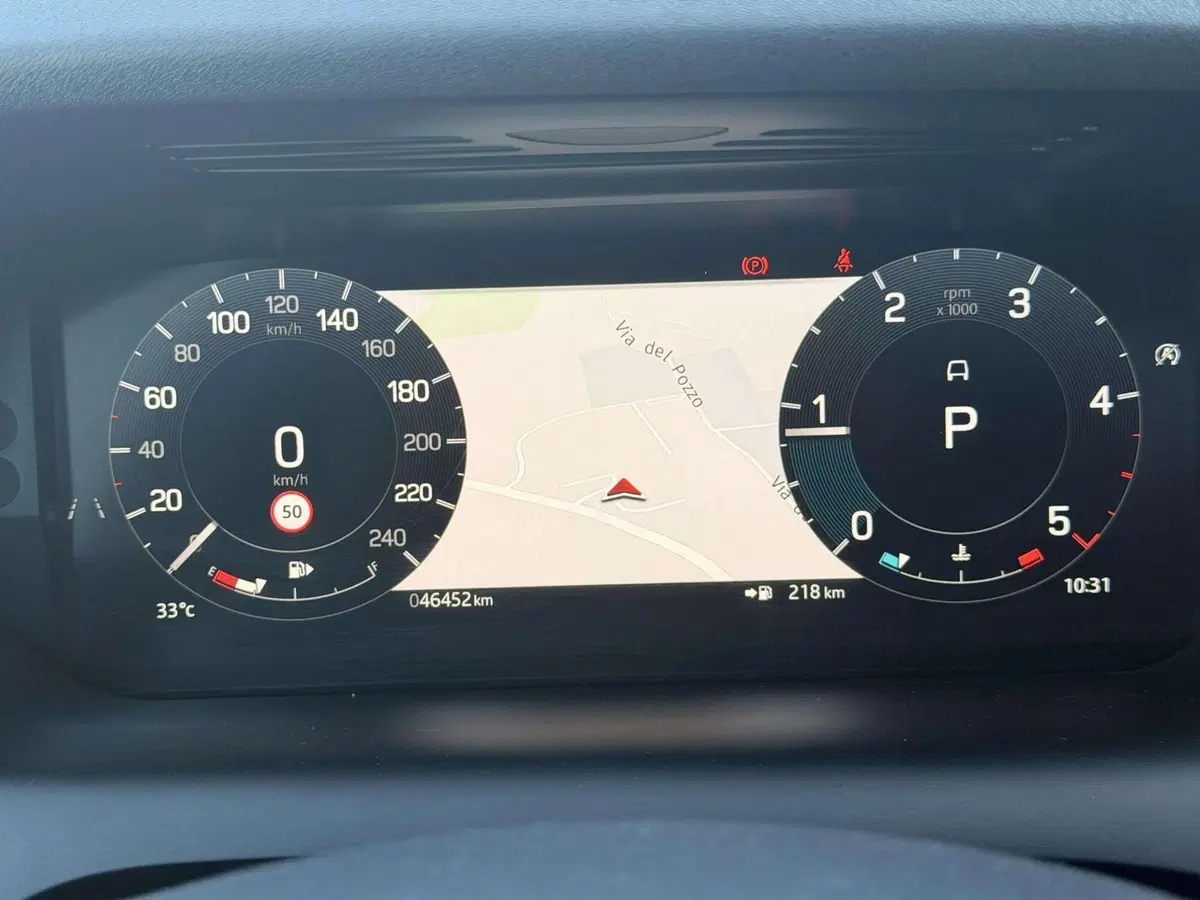 Land Rover Discovery Sport usata a Siena (10)