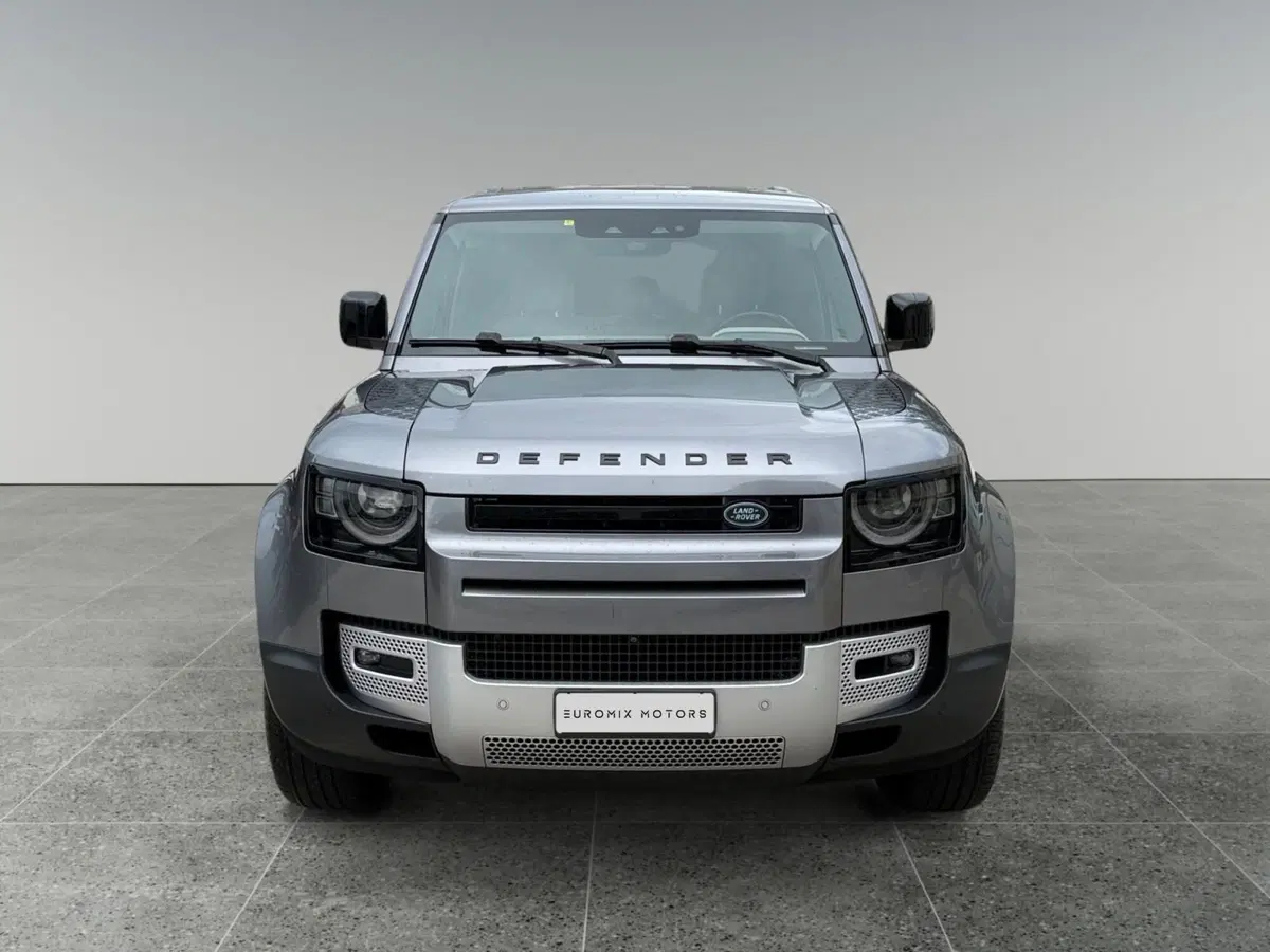 Land Rover Defender usata a Trento (8)