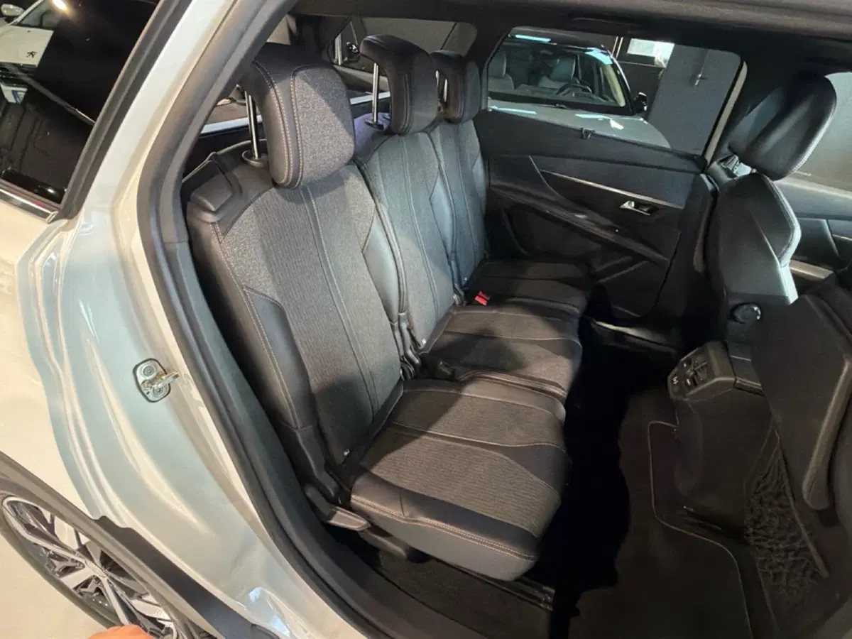 Peugeot 5008 usata a Vicenza (20)