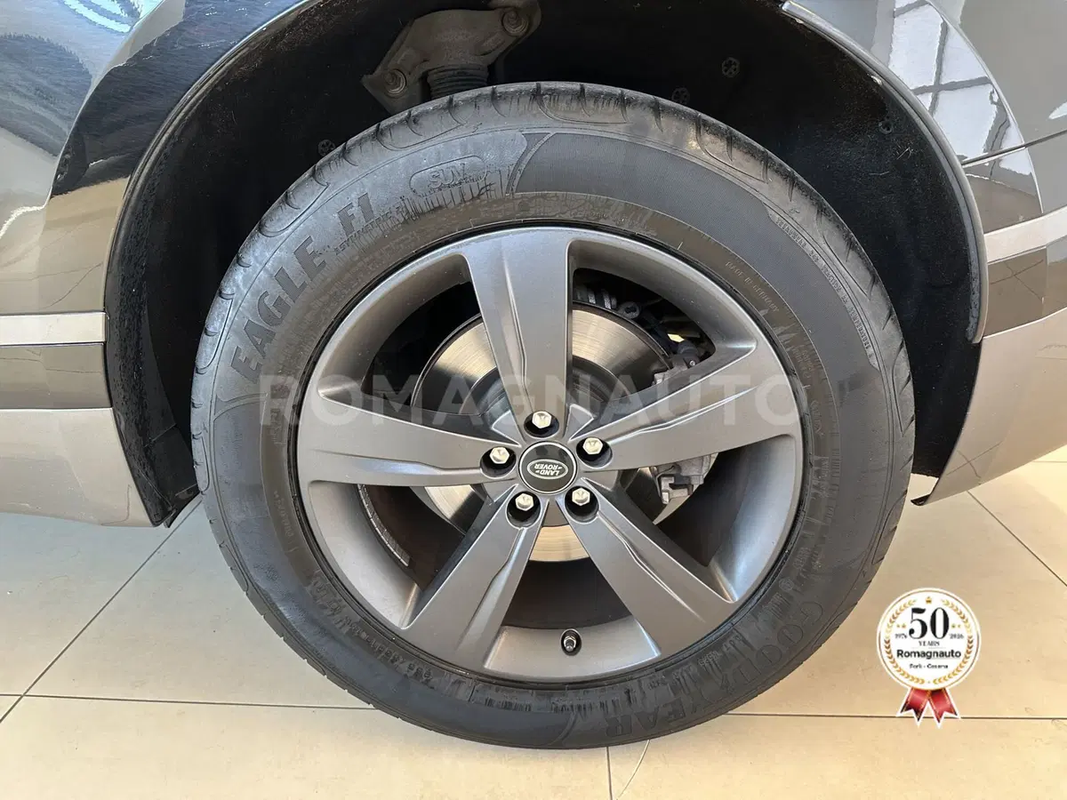 Land Rover Range Rover Velar usata a Forlì-Cesena (9)