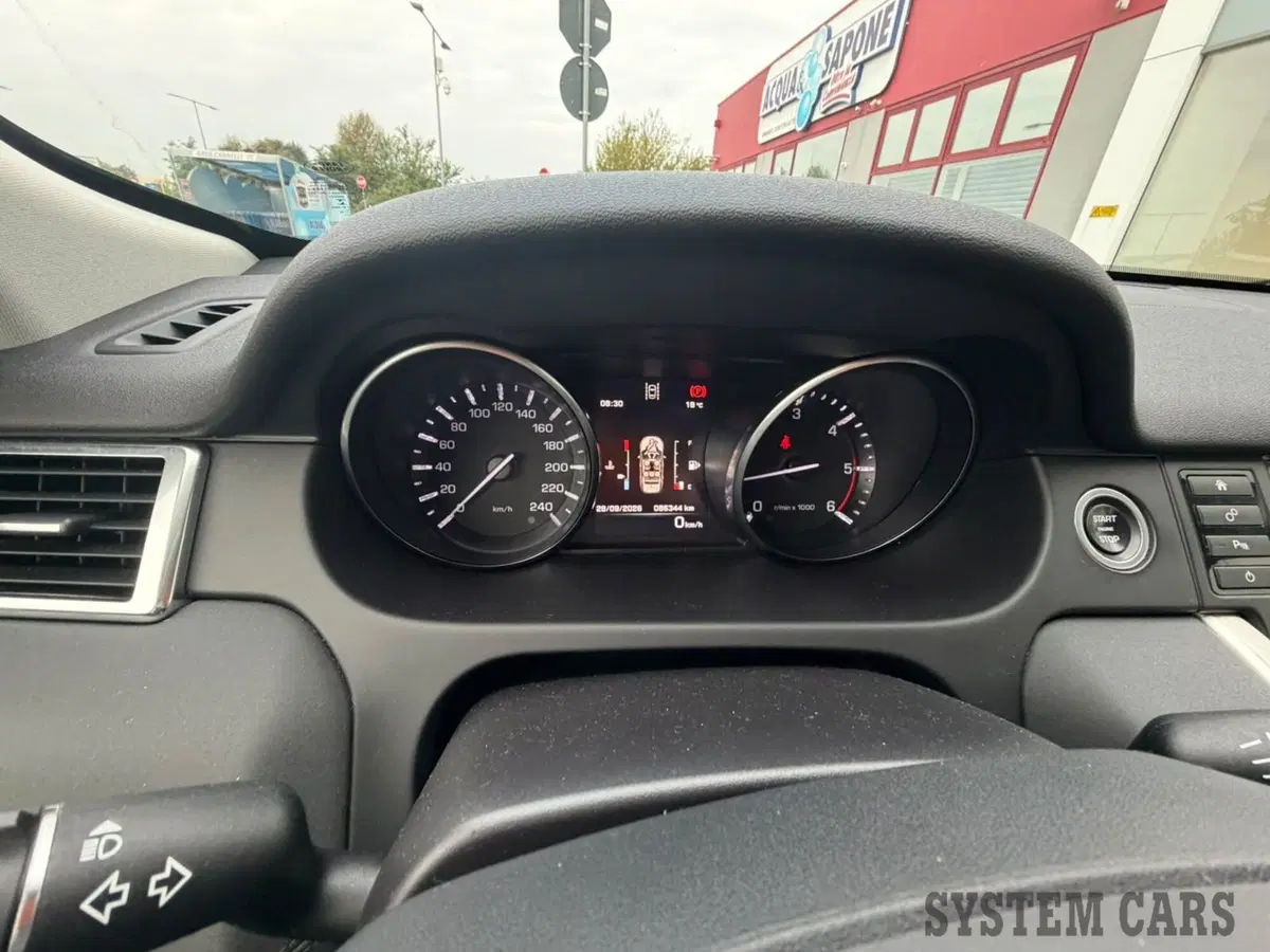 Land Rover Discovery Sport usata a Varese (10)