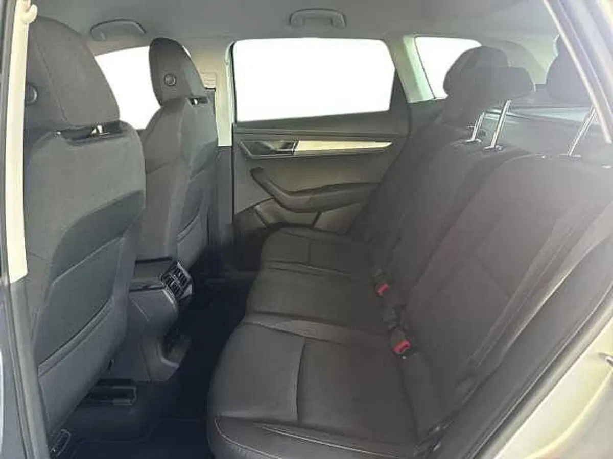 Skoda Karoq usata a Ravenna (6)