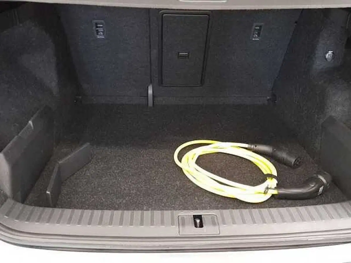 Skoda Enyaq usata a Ravenna (13)