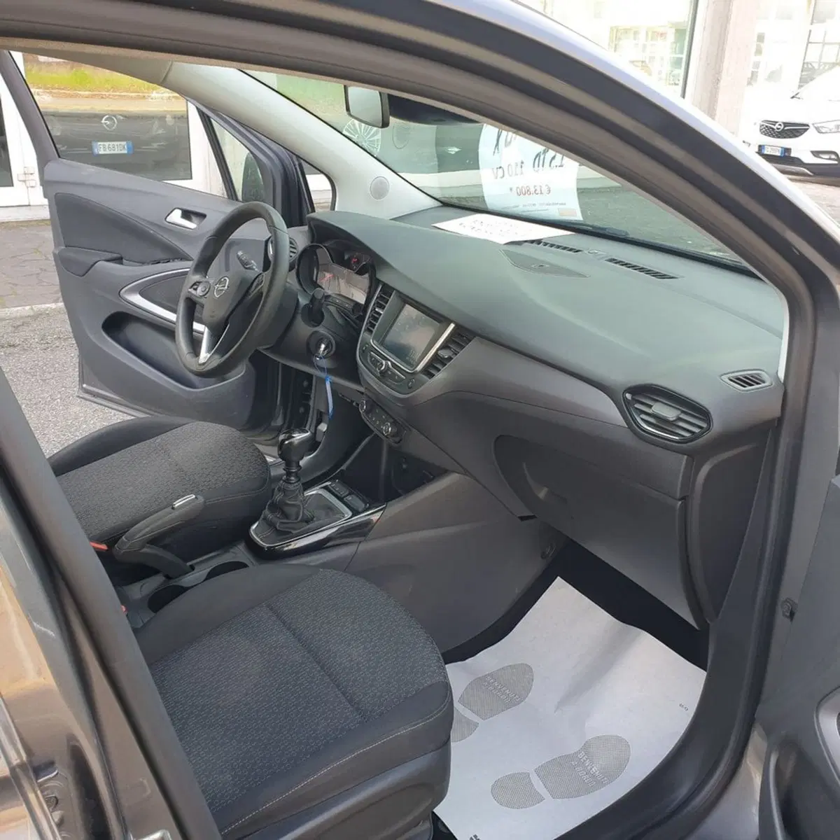 Opel Crossland X usata a Padova (13)