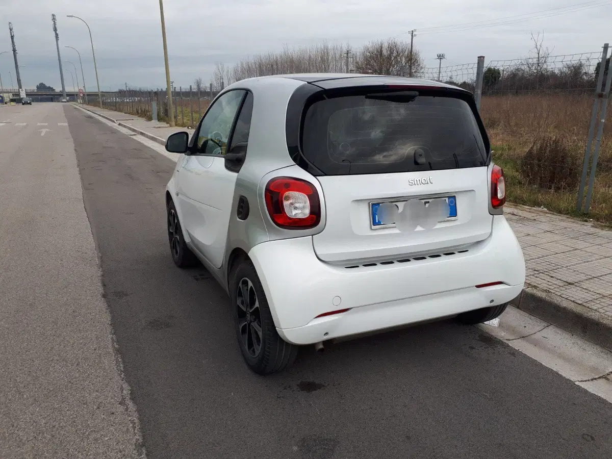 smart Fortwo usata a Caserta (5)