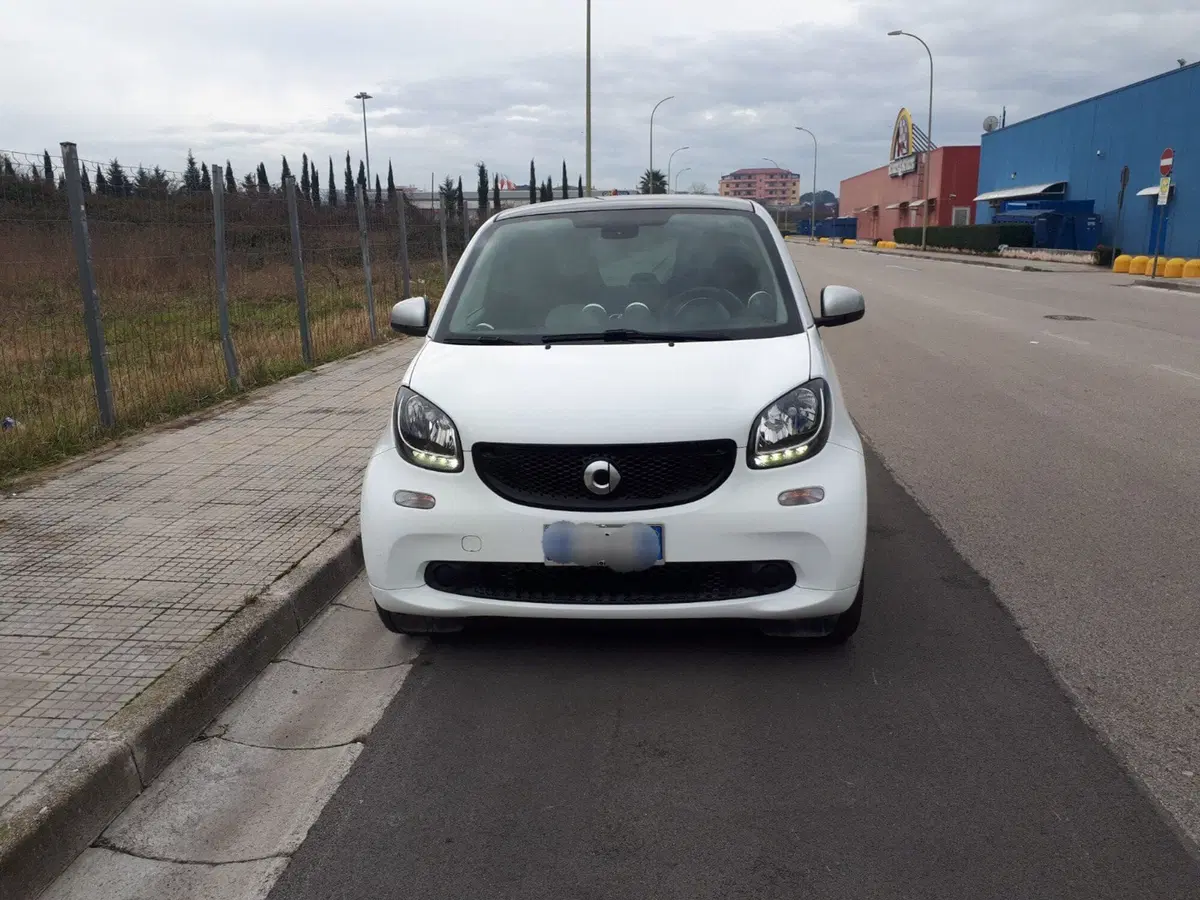 smart Fortwo usata a Caserta (8)