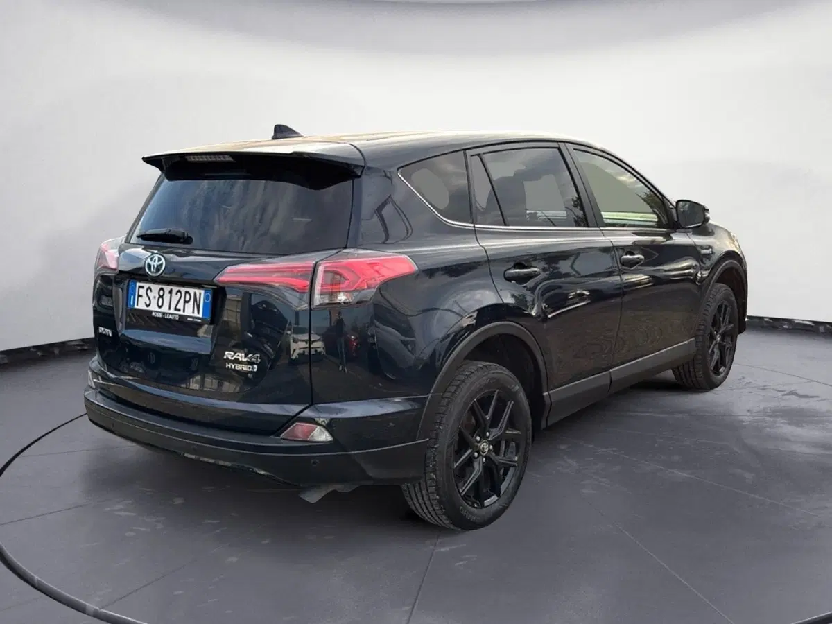 Toyota Rav4 usata a La Spezia (5)