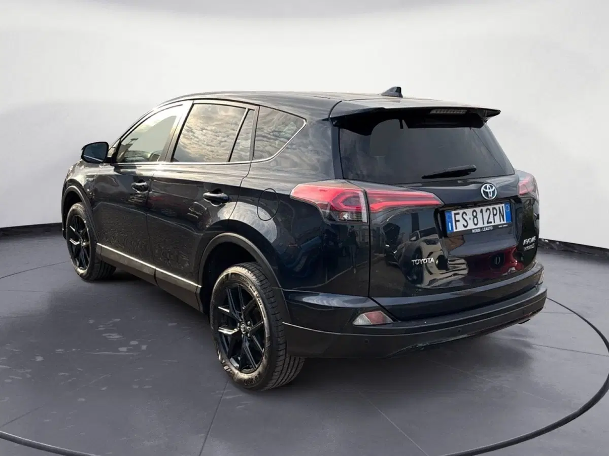 Toyota Rav4 usata a La Spezia (7)