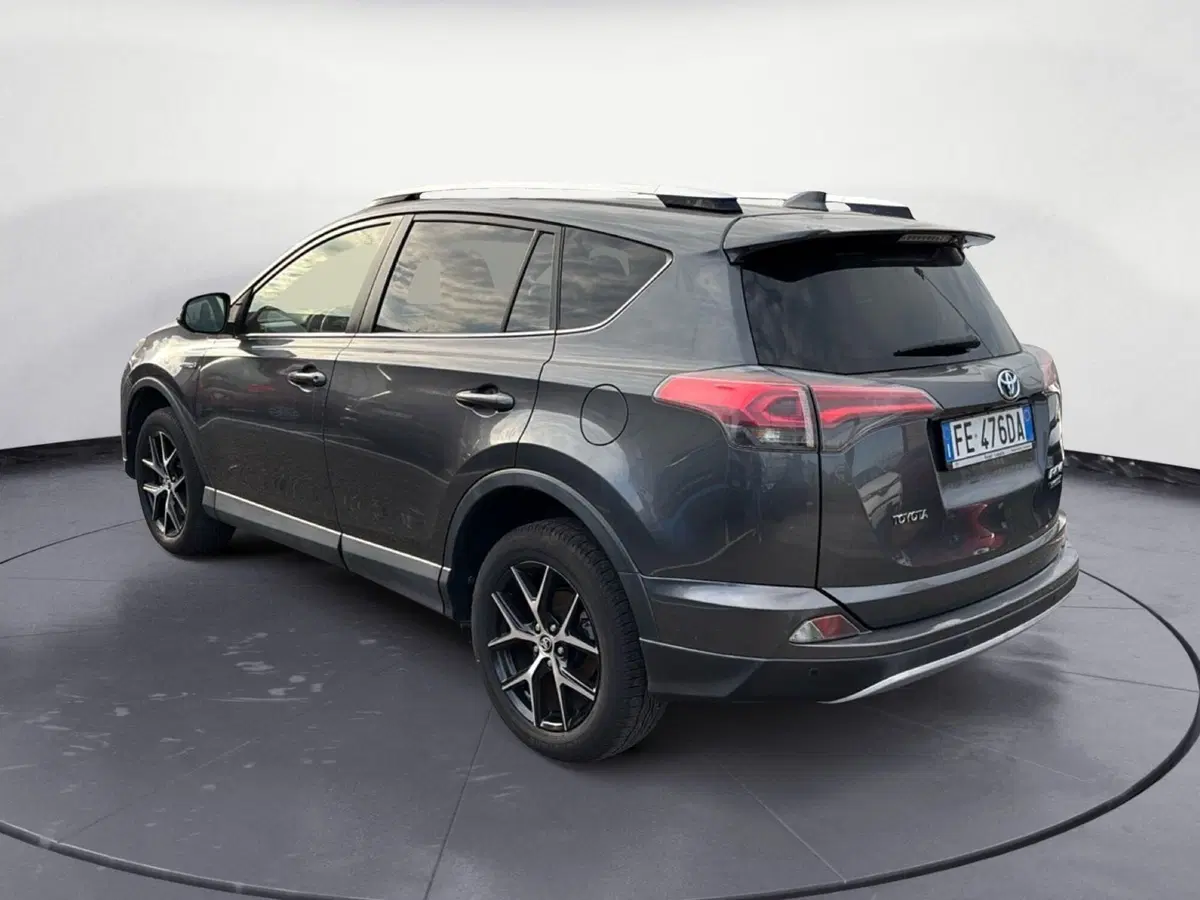 Toyota Rav4 usata a La Spezia (7)