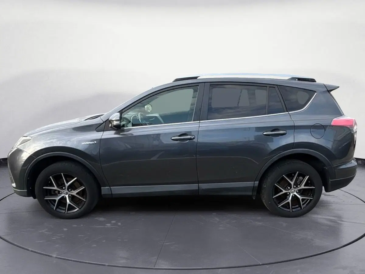 Toyota Rav4 usata a La Spezia (8)