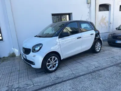 smart forfour forfour 70 1.0 twinamic Passion del 2017 usata a Massa