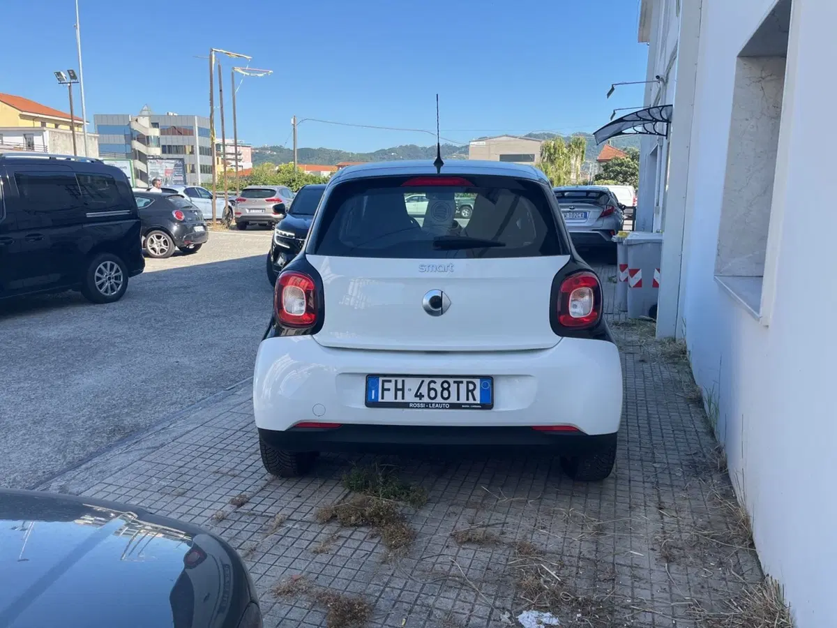 smart forfour usata a Massa-Carrara (4)