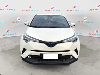 Toyota Toyota C-HR 1.8 Hybrid E-CVT Active del 2019 usata a Massa