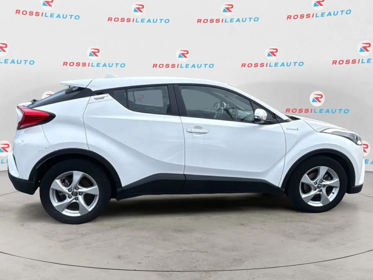 Toyota Toyota C-HR usata a Massa-Carrara (4)