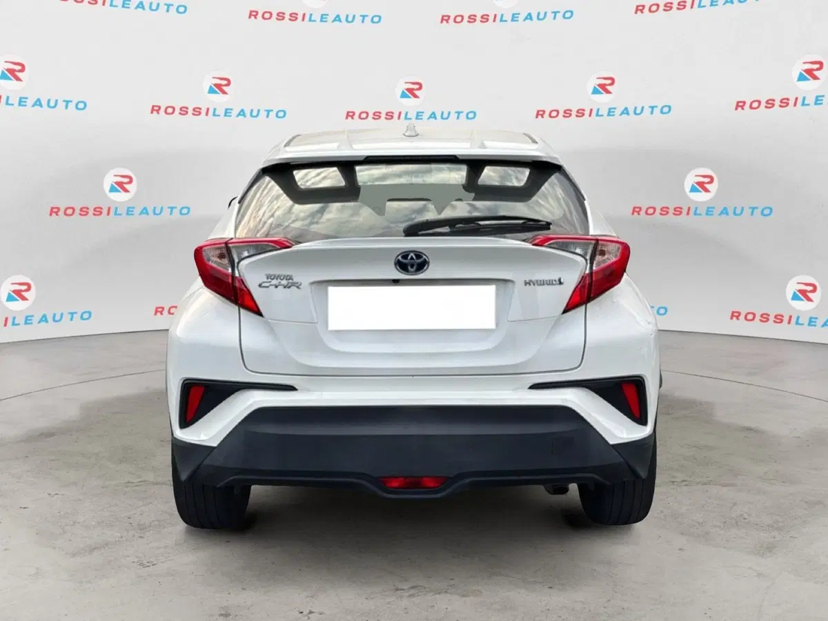 Toyota Toyota C-HR usata a Massa-Carrara (6)