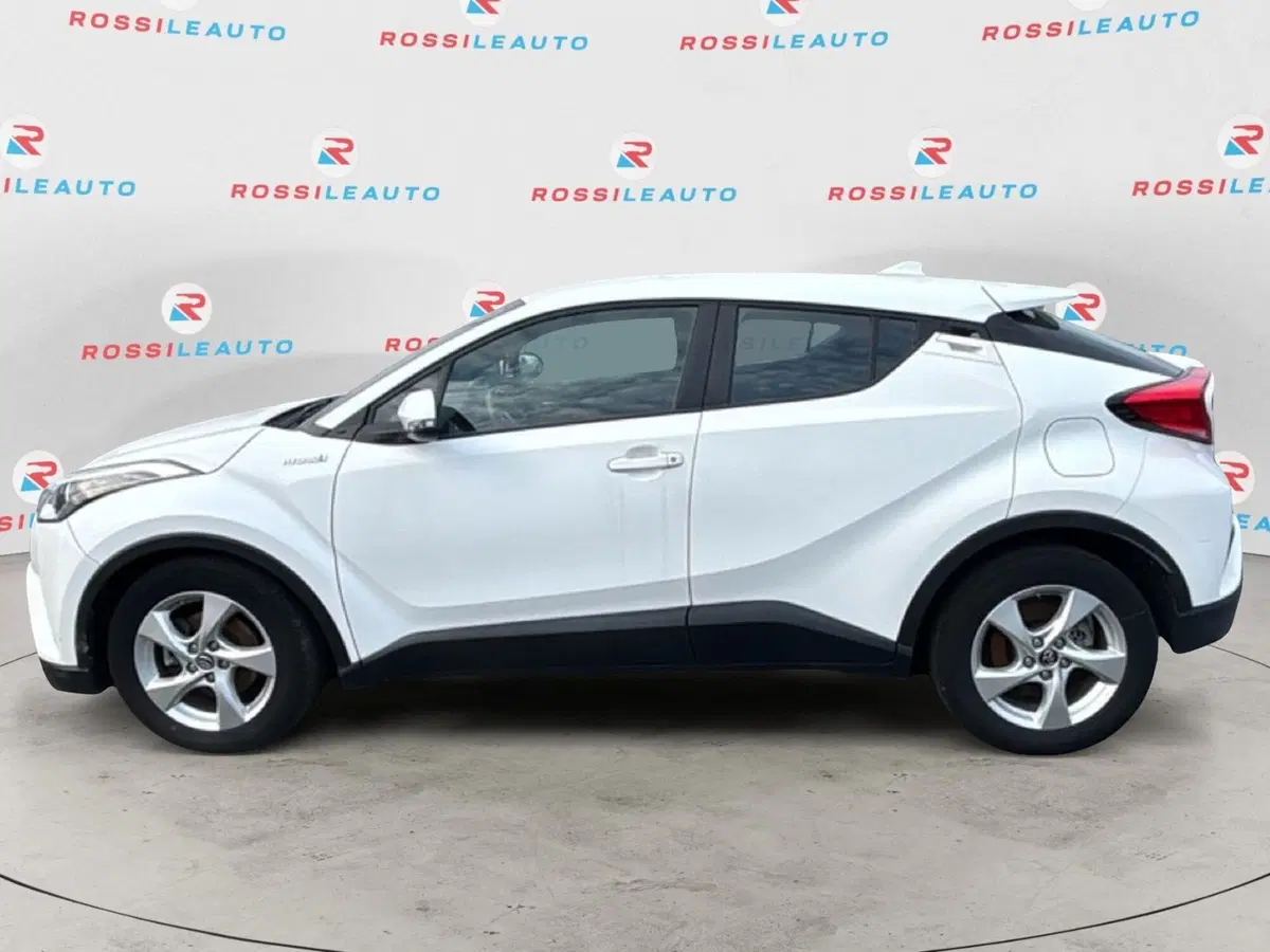 Toyota Toyota C-HR usata a Massa-Carrara (8)