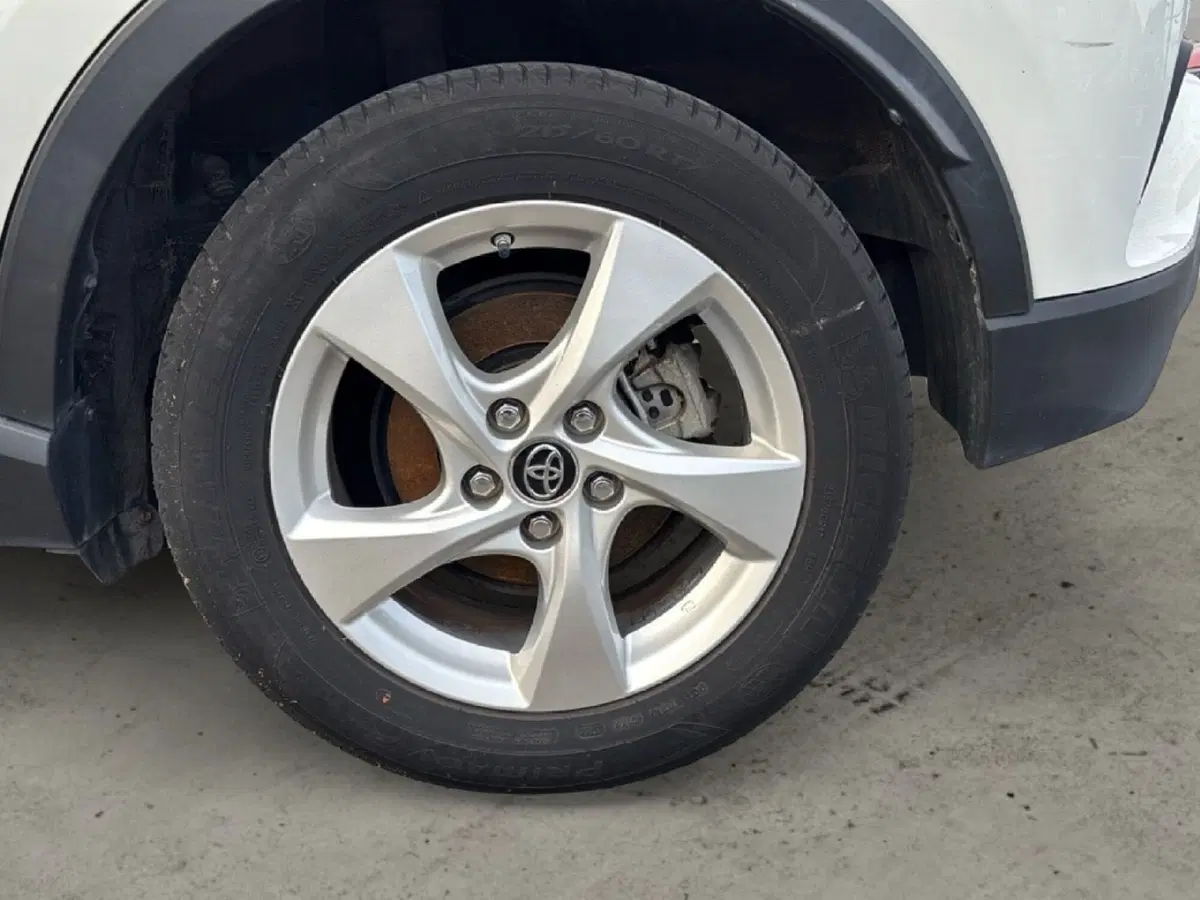 Toyota Toyota C-HR usata a Massa-Carrara (9)