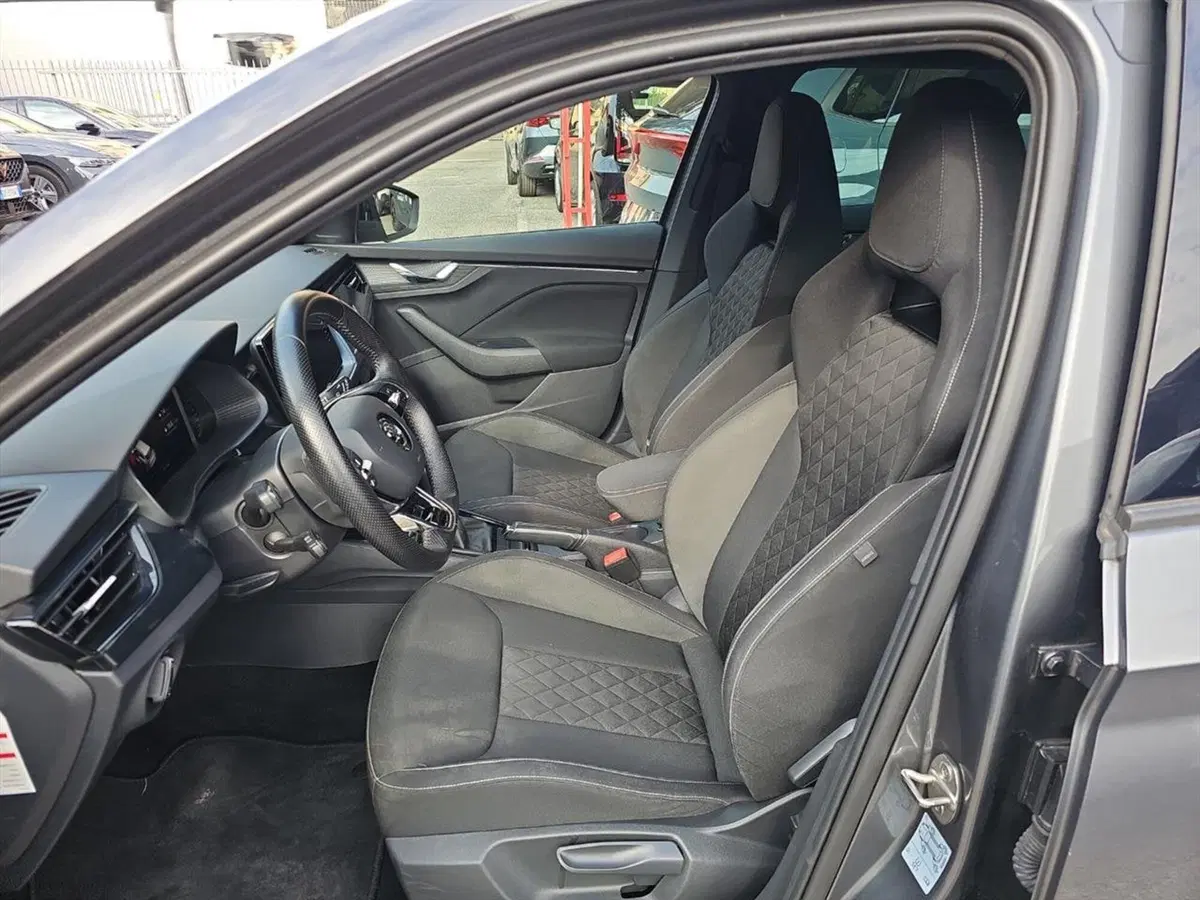 Skoda Kamiq usata a Lecco (11)