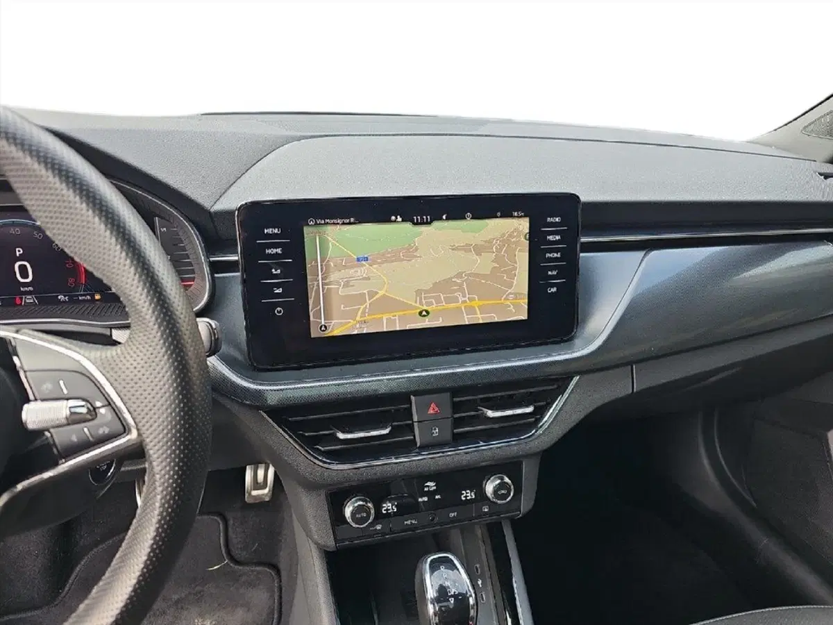 Skoda Kamiq usata a Lecco (13)