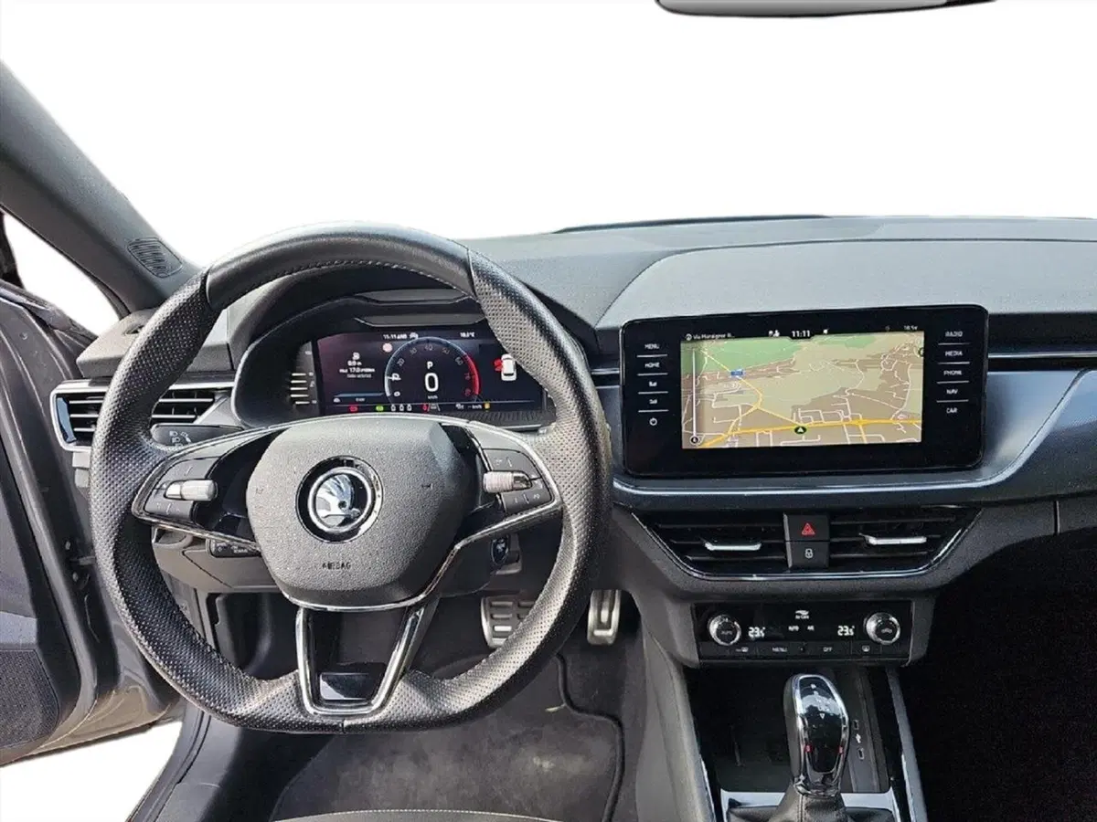Skoda Kamiq usata a Lecco (9)