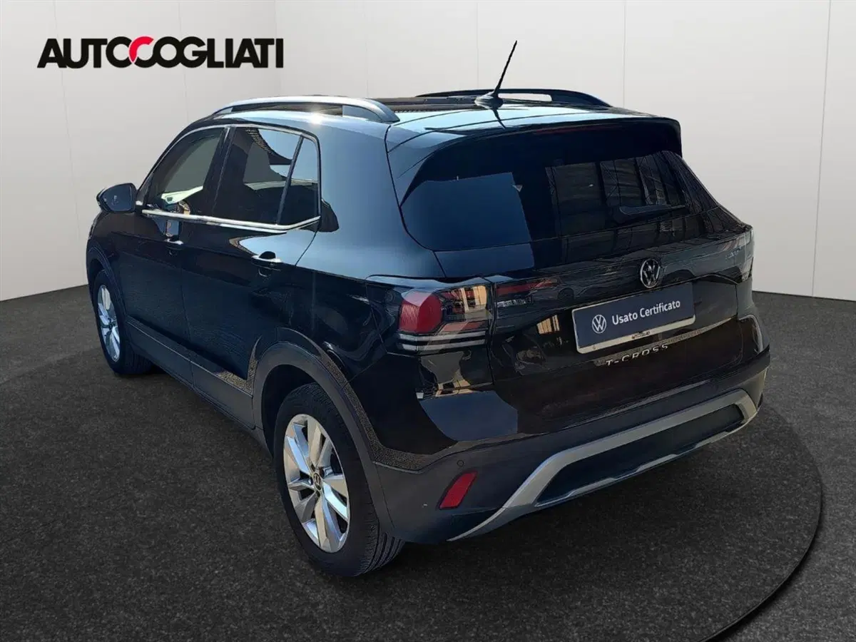 Volkswagen T-Cross usata a Lecco (7)