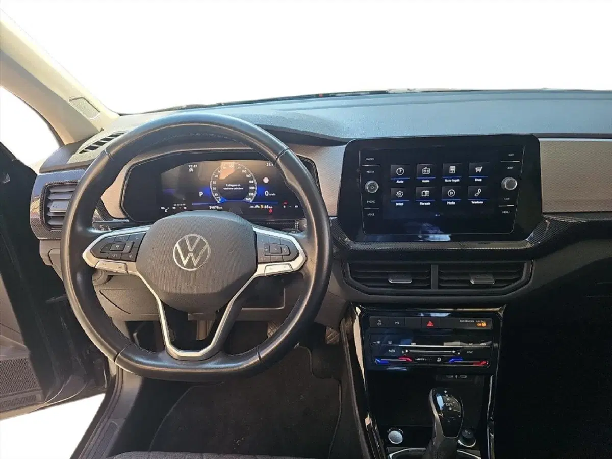 Volkswagen T-Cross usata a Lecco (9)