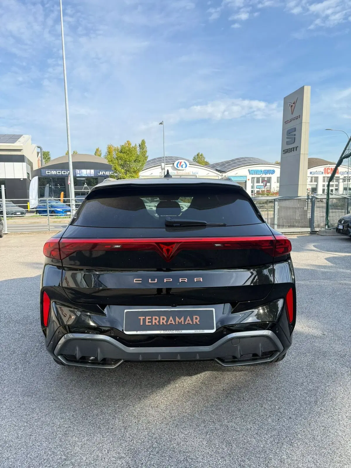 Cupra Terramar nuova a Bologna (2)