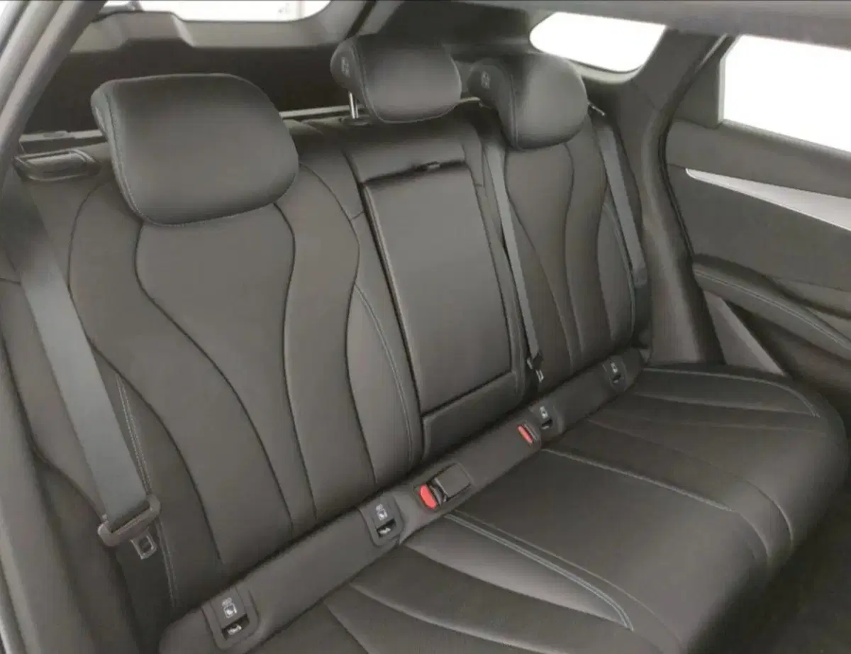 Byd Seal 6 DM-i Station Wagon usata a Bologna (9)