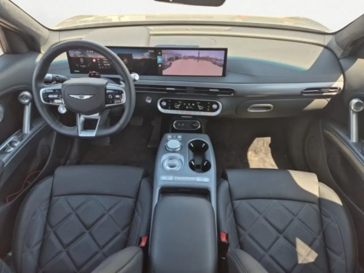 Genesis GV60 usata a Padova (11)