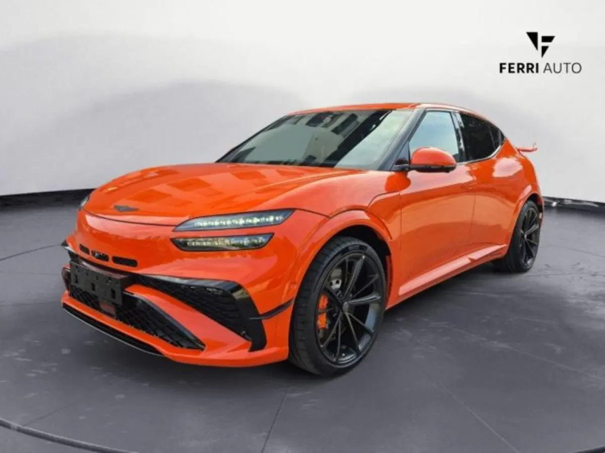Genesis GV60 Magma nuova a Padova (2)