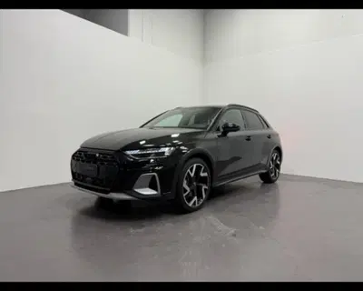 Audi A3 allstreet 1.5 tfsi mhev Identity Contrast 150cv s-tronic nuova a Conegliano