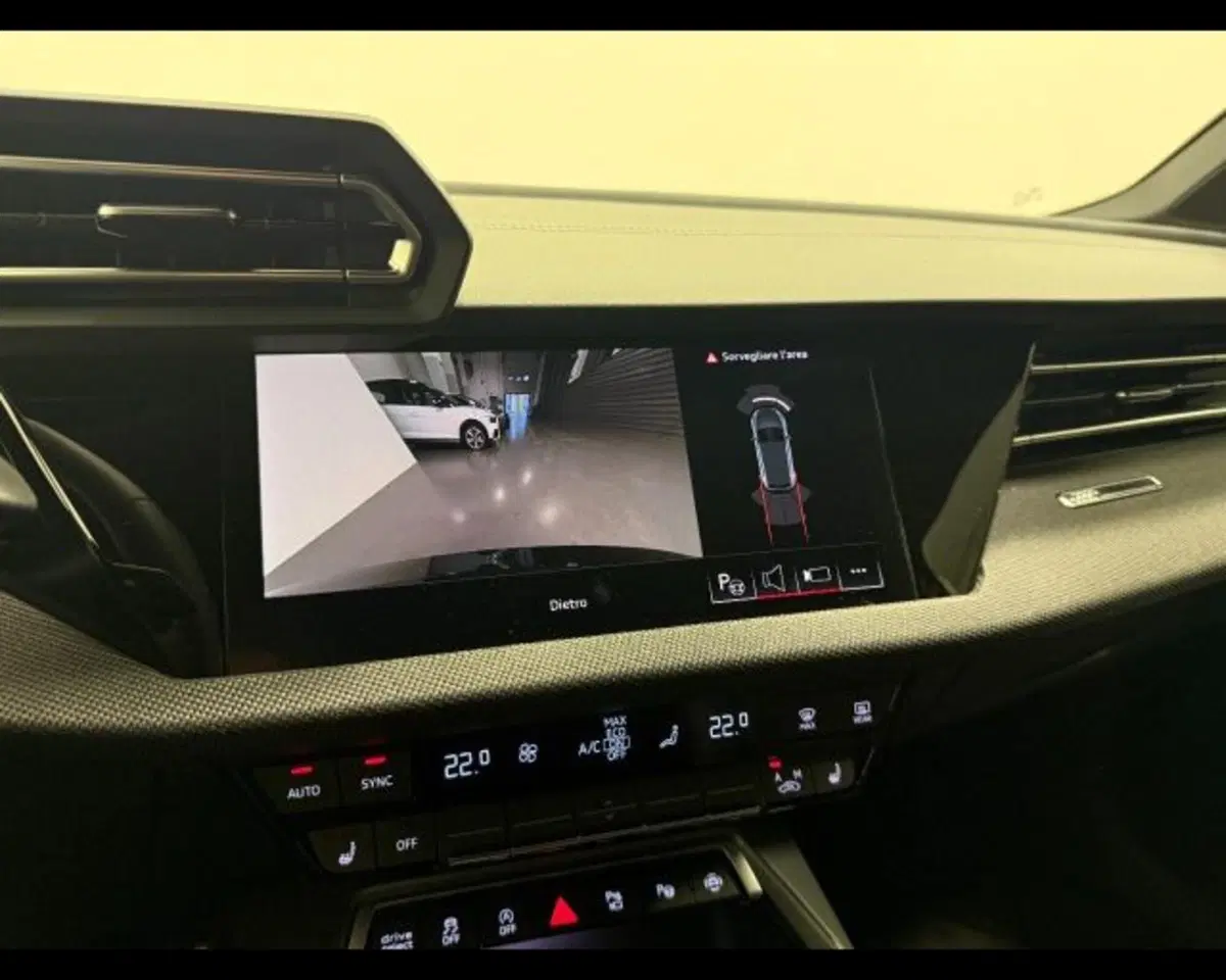 Audi A3 allstreet nuova a Treviso (7)