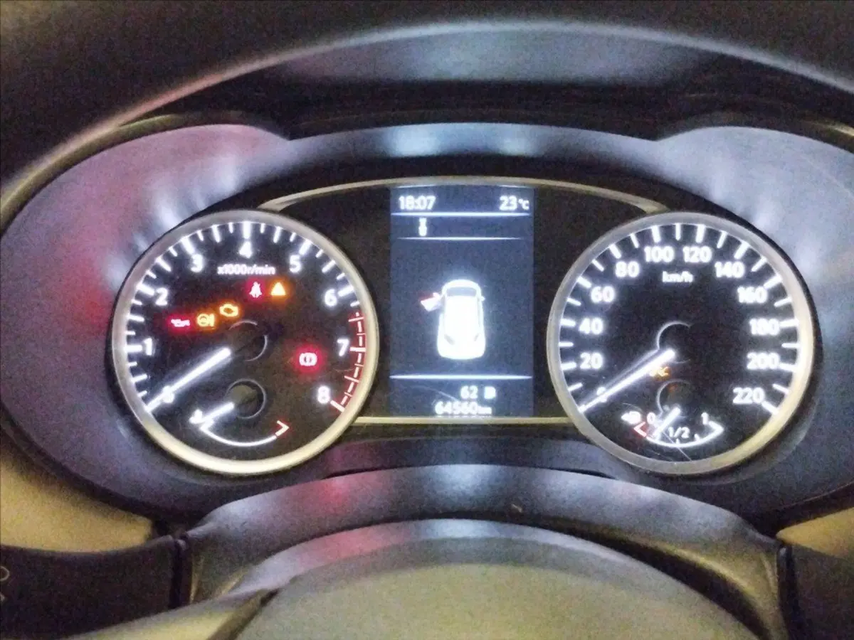 Nissan Micra usata a Milano (7)