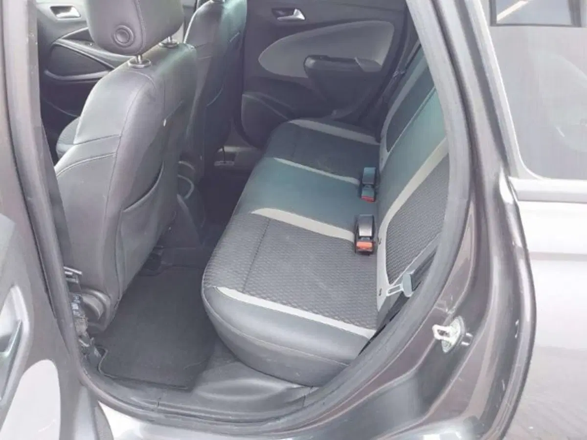 Opel Crossland X usata a Firenze (8)