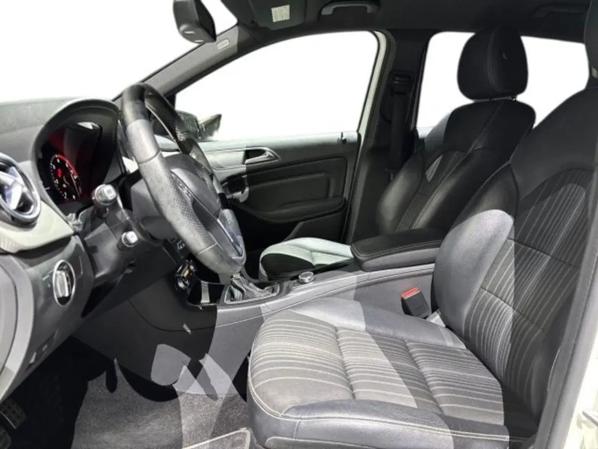 Mercedes-Benz Classe B usata a Bologna (10)