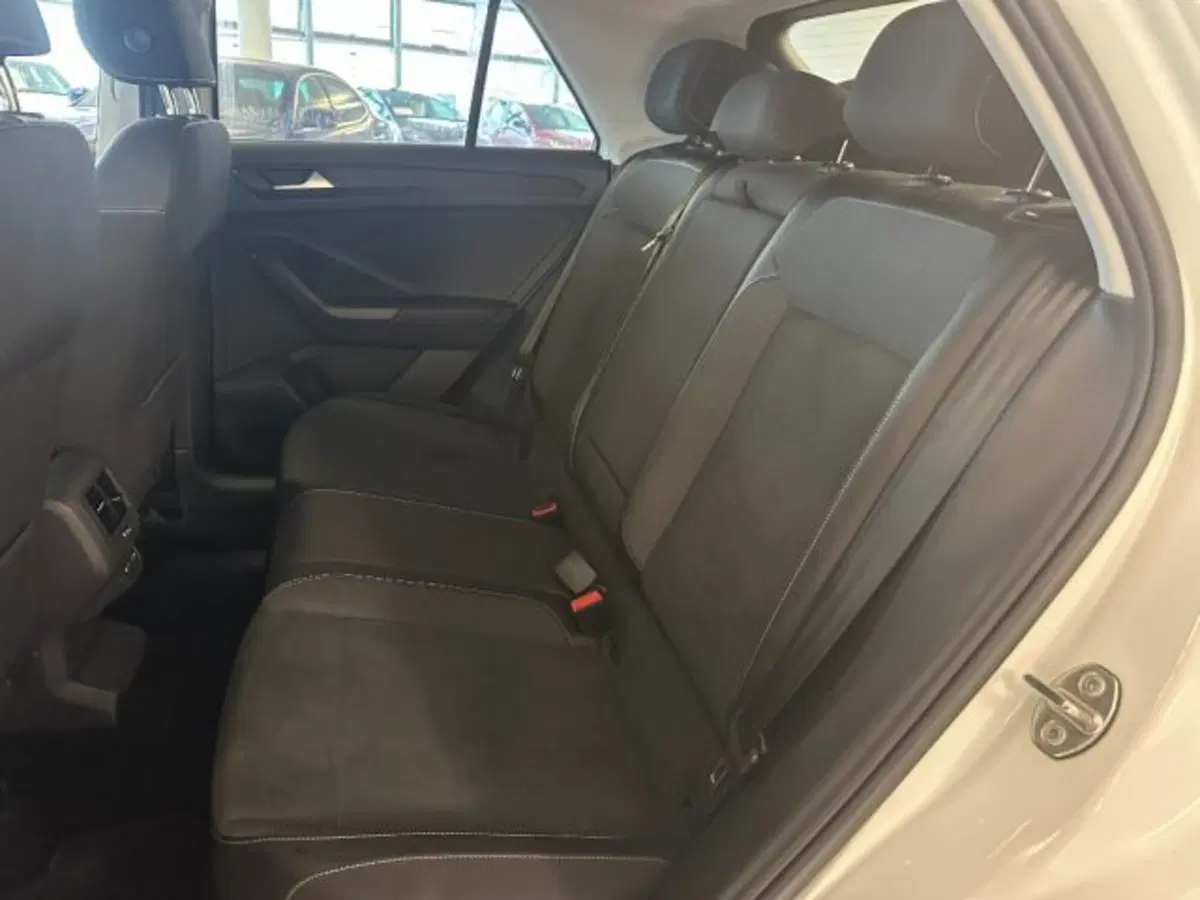 Volkswagen T-Roc usata a Cuneo (12)