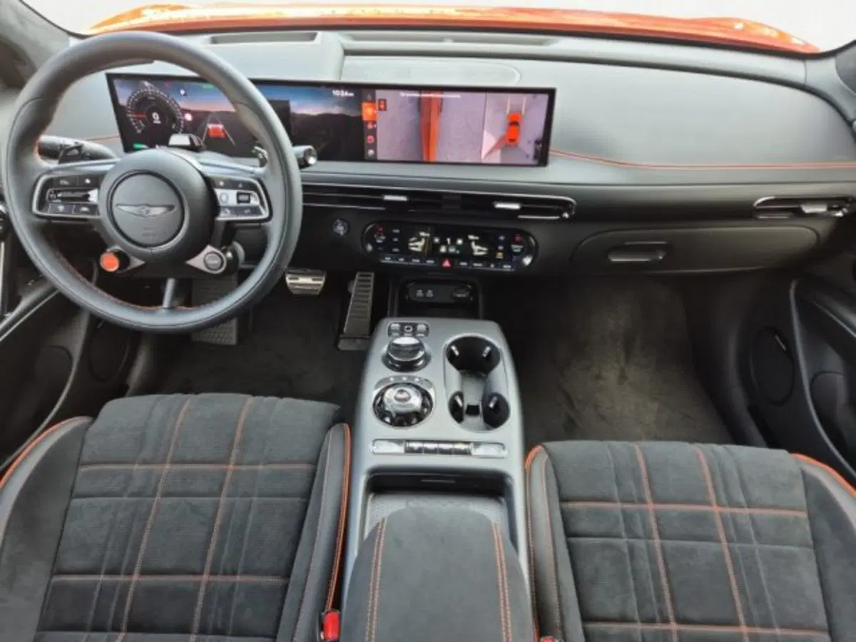 Genesis GV60 Magma nuova a Treviso (12)