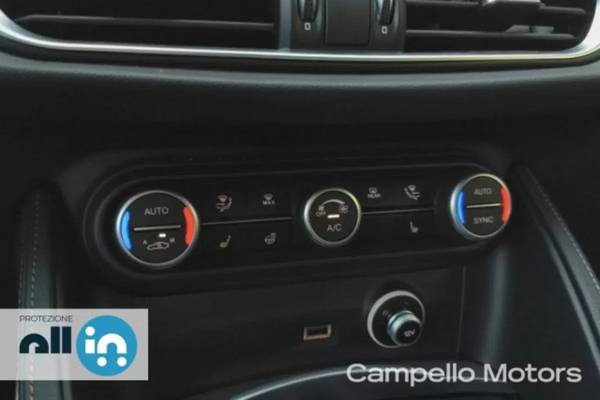 Alfa Romeo Stelvio usata a Venezia (13)