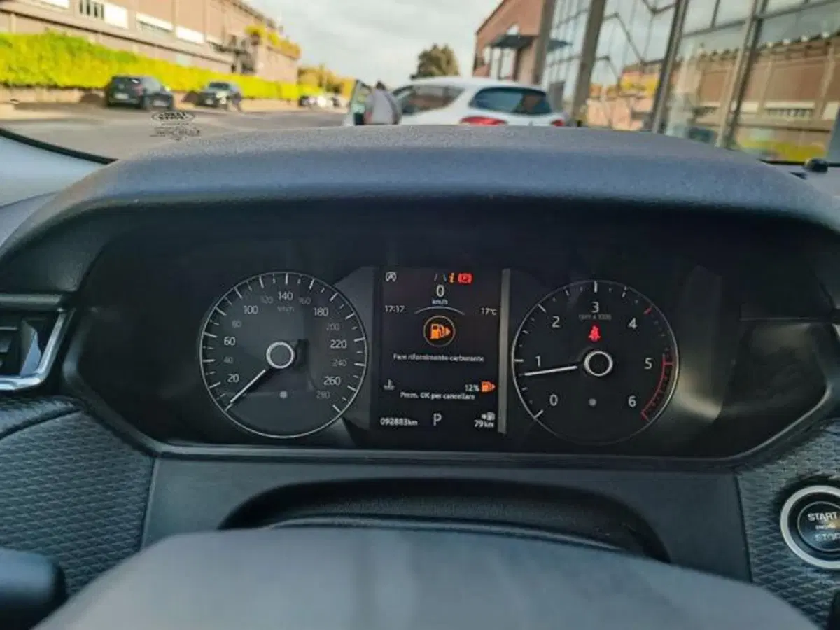 Land Rover Range Rover Velar usata a Pisa (2)