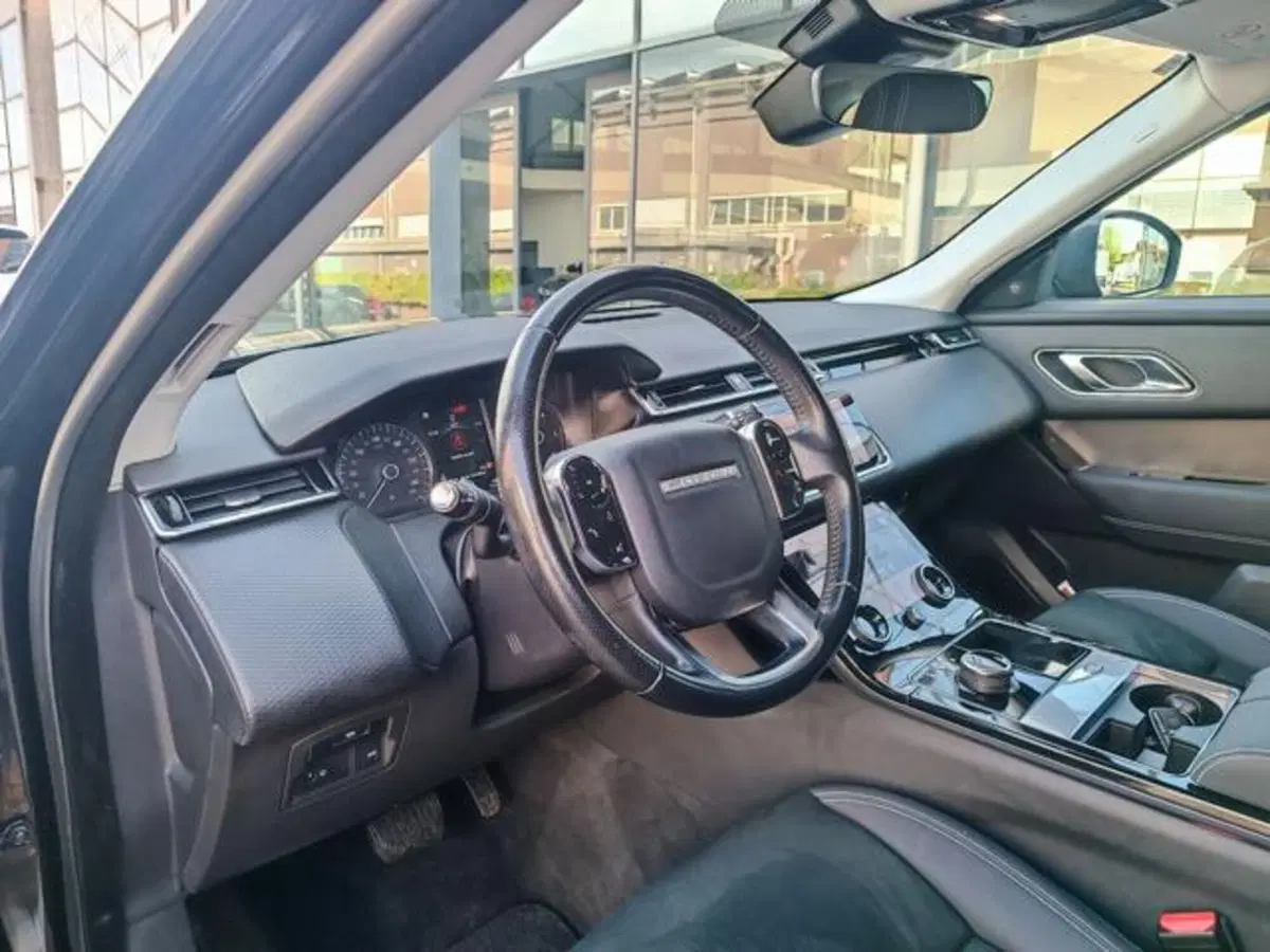 Land Rover Range Rover Velar usata a Pisa (5)