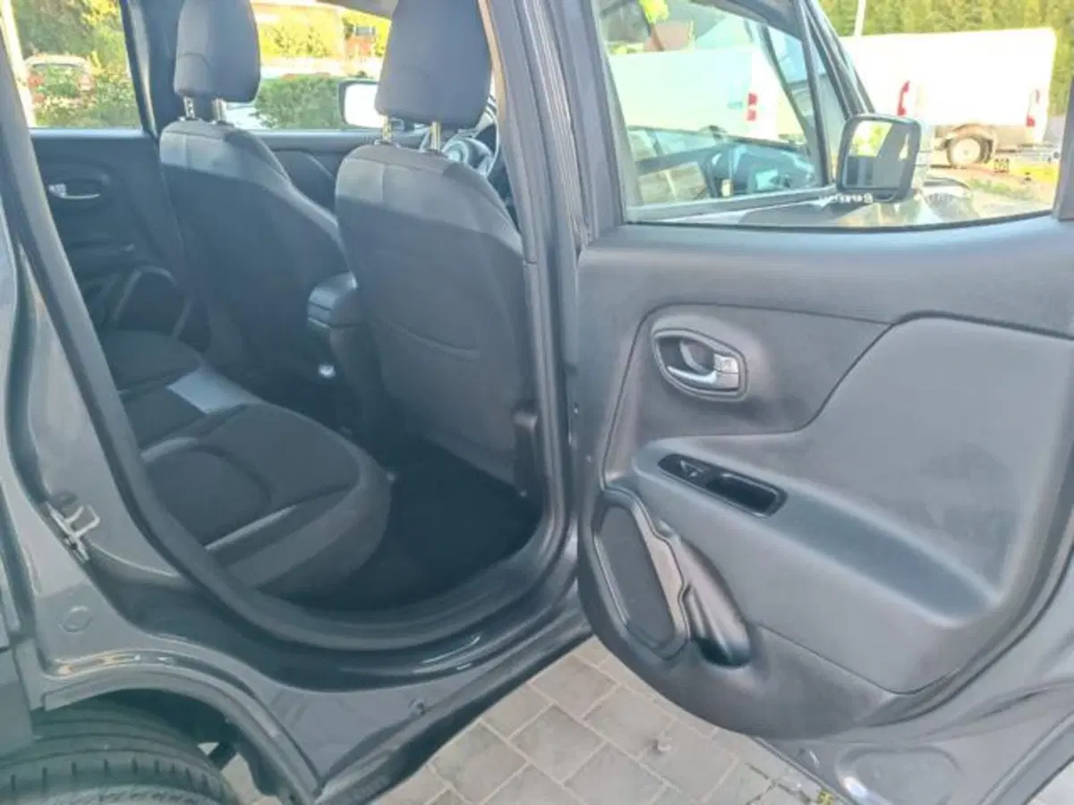 Jeep Renegade usata a Pisa (7)
