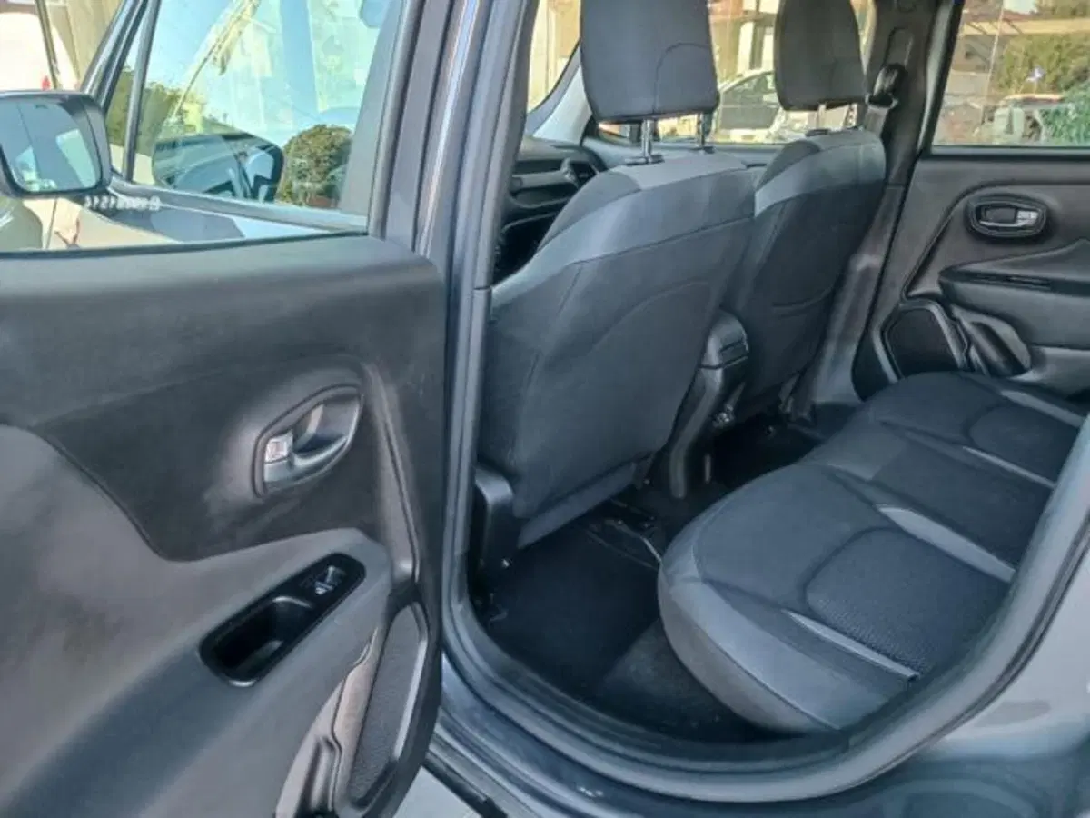 Jeep Renegade usata a Pisa (9)
