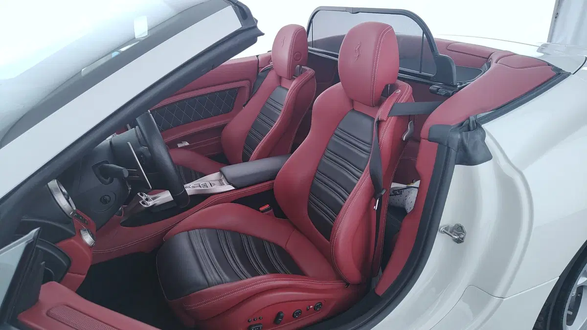 Ferrari California Spider usata a Perugia (12)