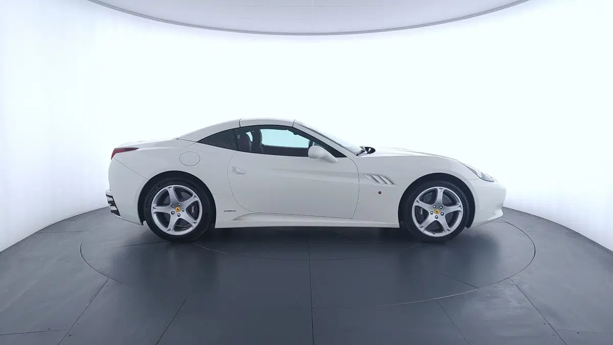 Ferrari California Spider usata a Perugia (4)
