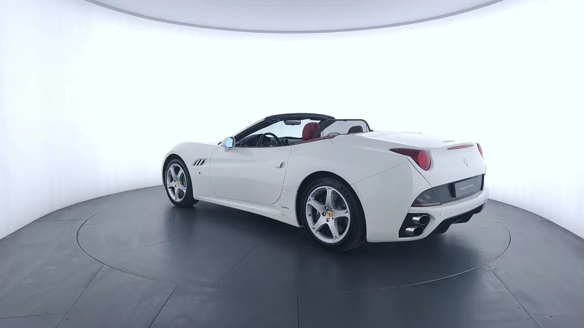 Ferrari California Spider usata a Perugia (7)