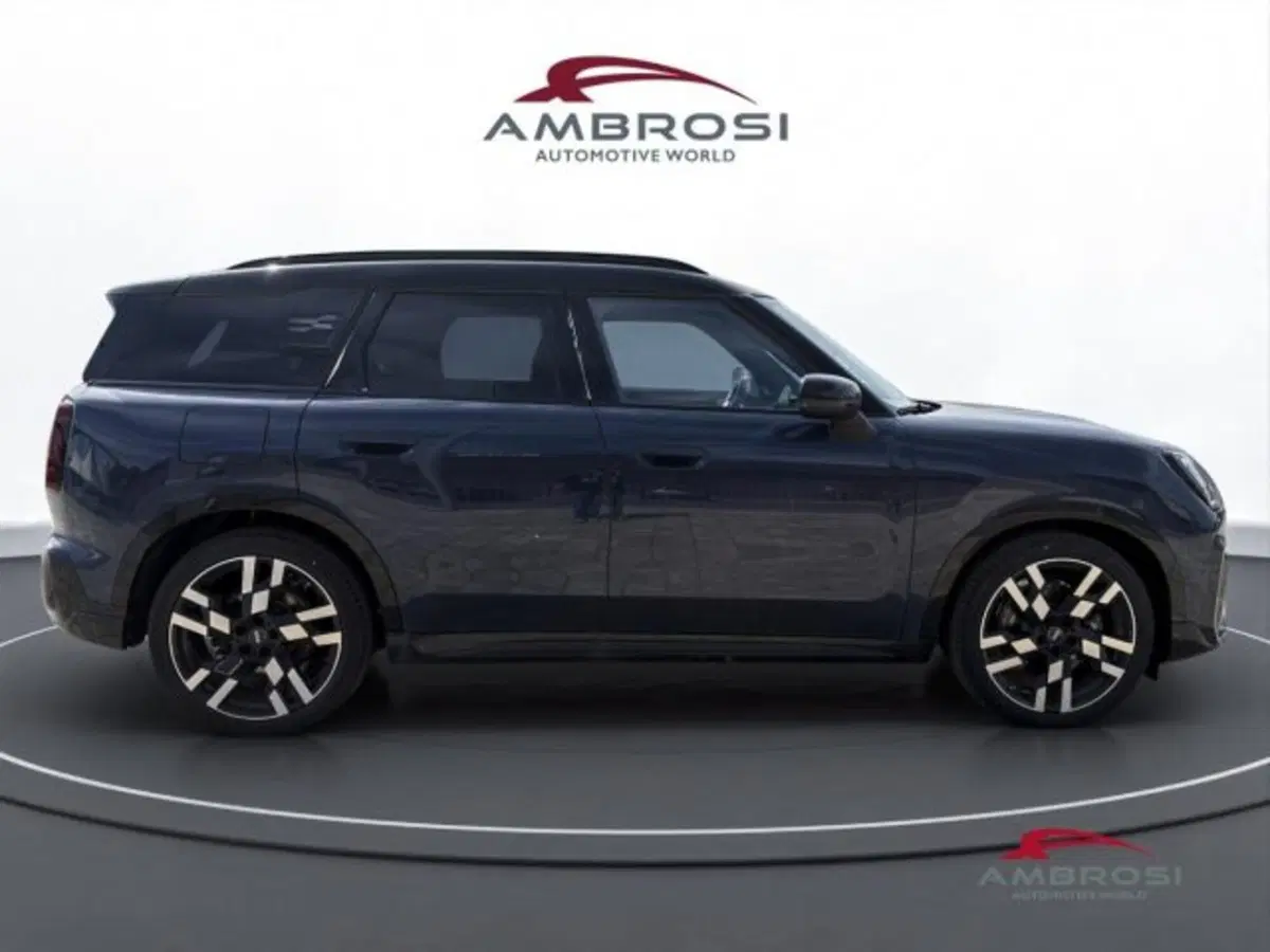 MINI Mini Countryman nuova a Perugia (5)