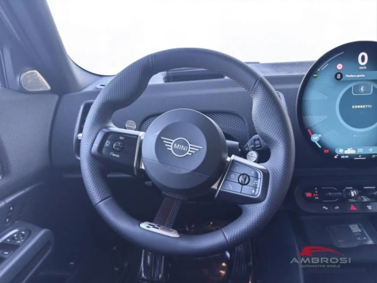 MINI Mini Countryman nuova a Perugia (14)