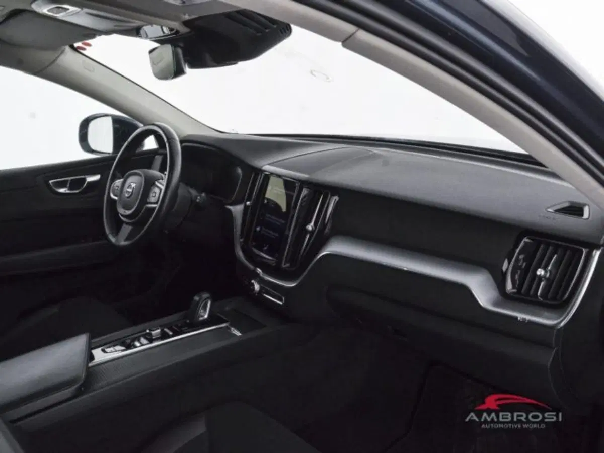 Volvo XC60 usata a Perugia (12)