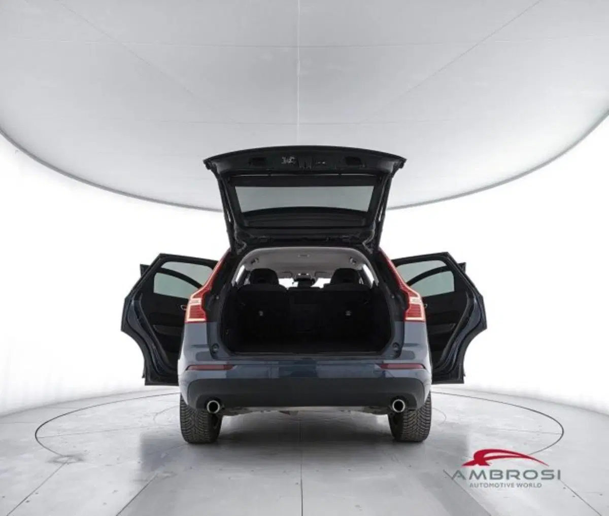 Volvo XC60 usata a Perugia (7)