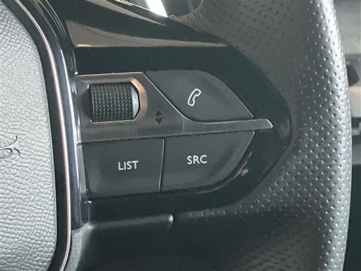 Peugeot 3008 usata a Como (18)